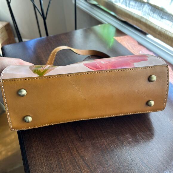 Patricia Nash Floral Crossbody Bag - Red and Green - Picture 9 of 15